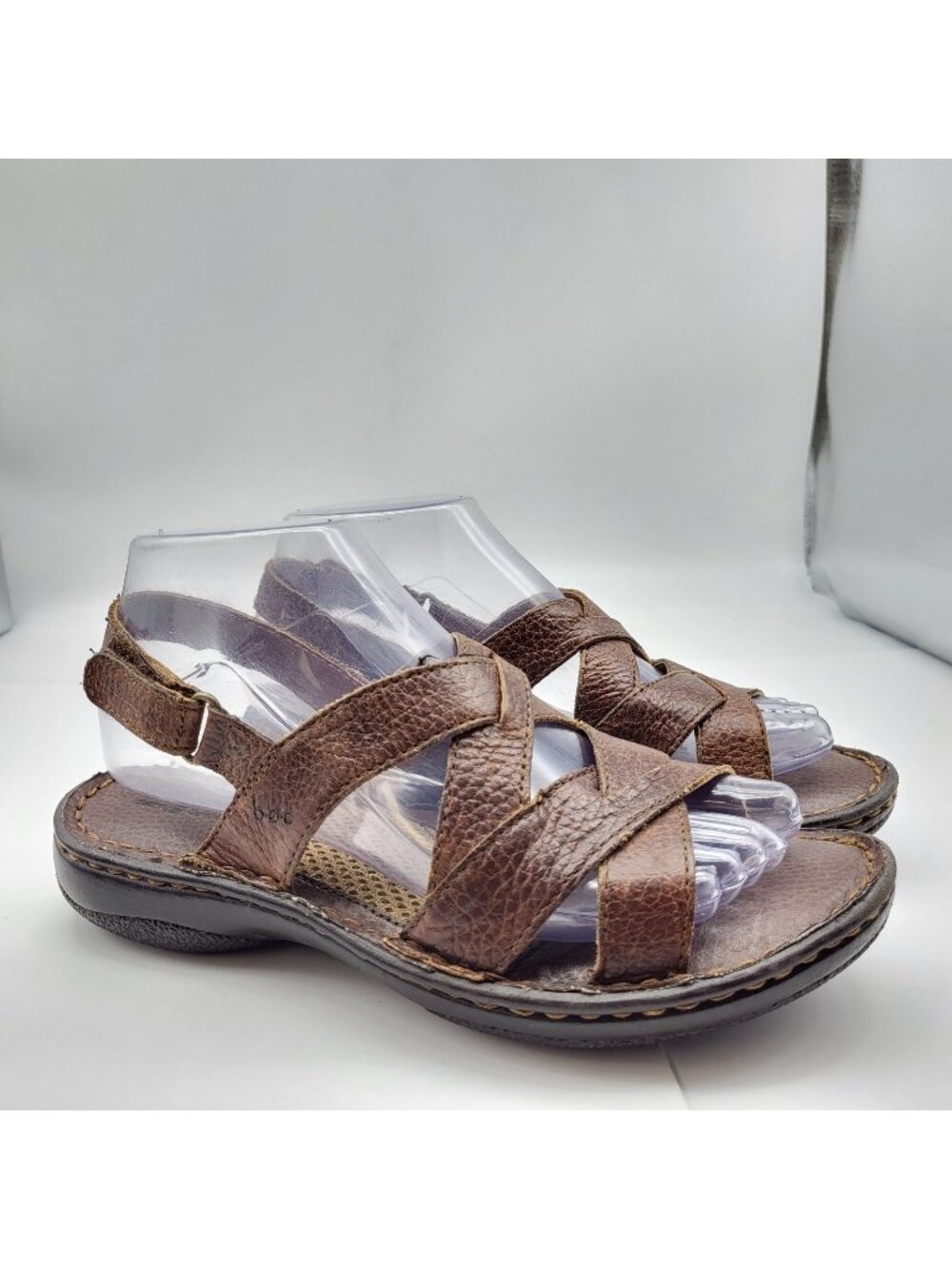 Born sz 7 Pebbled Leather slingback Sandals Wedge walking hiking Gorpcore